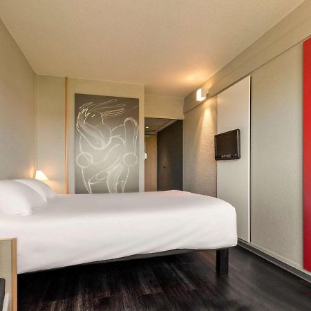 ホテル Ibis Saint Dizier エクステリア 写真