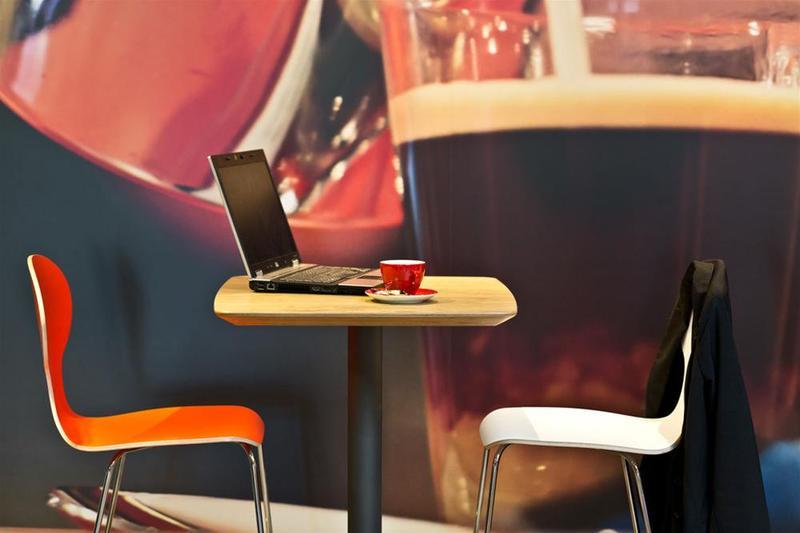 ホテル Ibis Saint Dizier エクステリア 写真